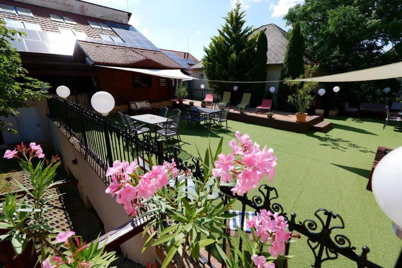 Castle Wellness Resort Sosto Ньиредьхаза Экстерьер фото