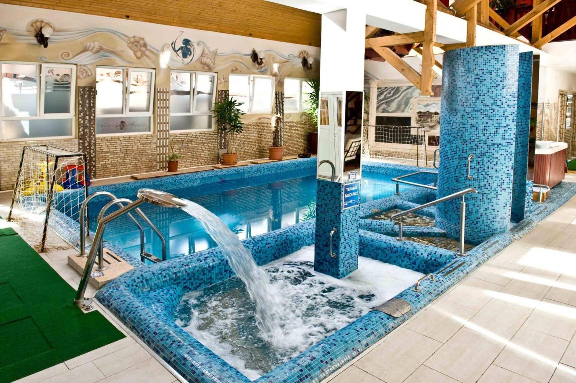 Castle Wellness Resort Sosto Ньиредьхаза Экстерьер фото